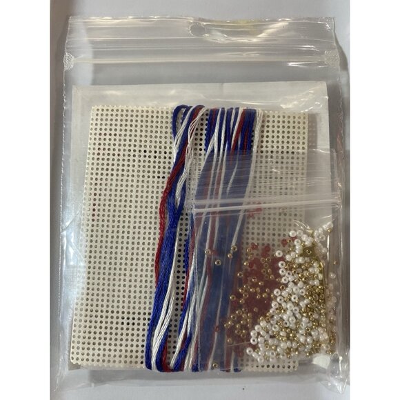 Mill Hill Heart Flag Political & Olympic Embroidery Beaded Pin Kit USA Patriotic - Picture 3 of 3